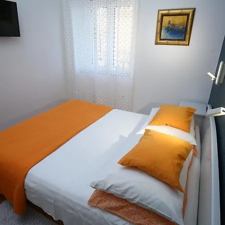 Marmont Apartman *