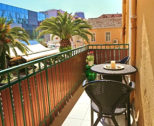 Apartament Marmont *